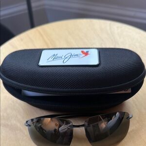 Maui Jim Breakwall Polarized Black Sunglasses with Case